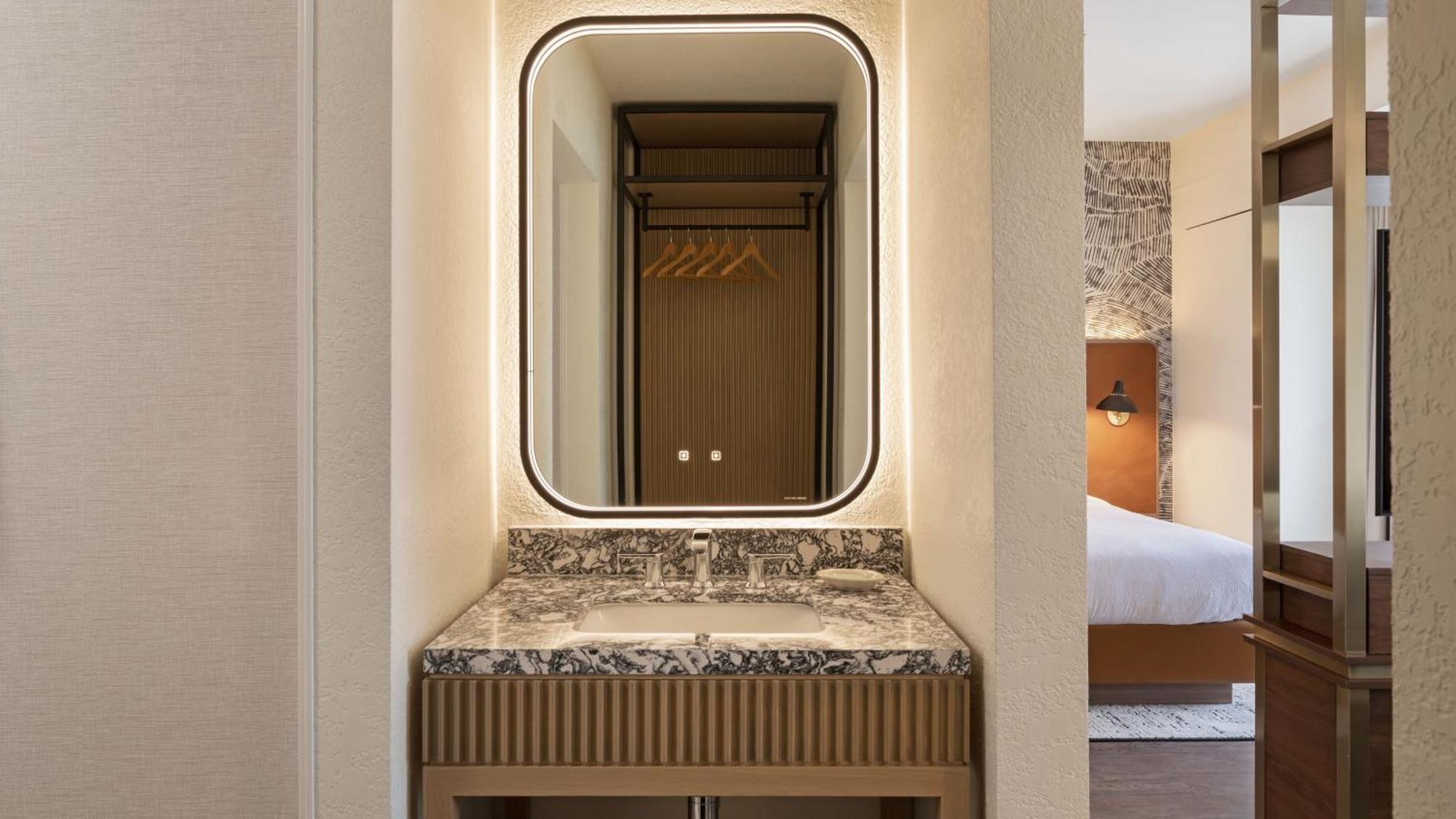 Hotel Burton House, Beverly Hills, A Tribute Portfolio 3*