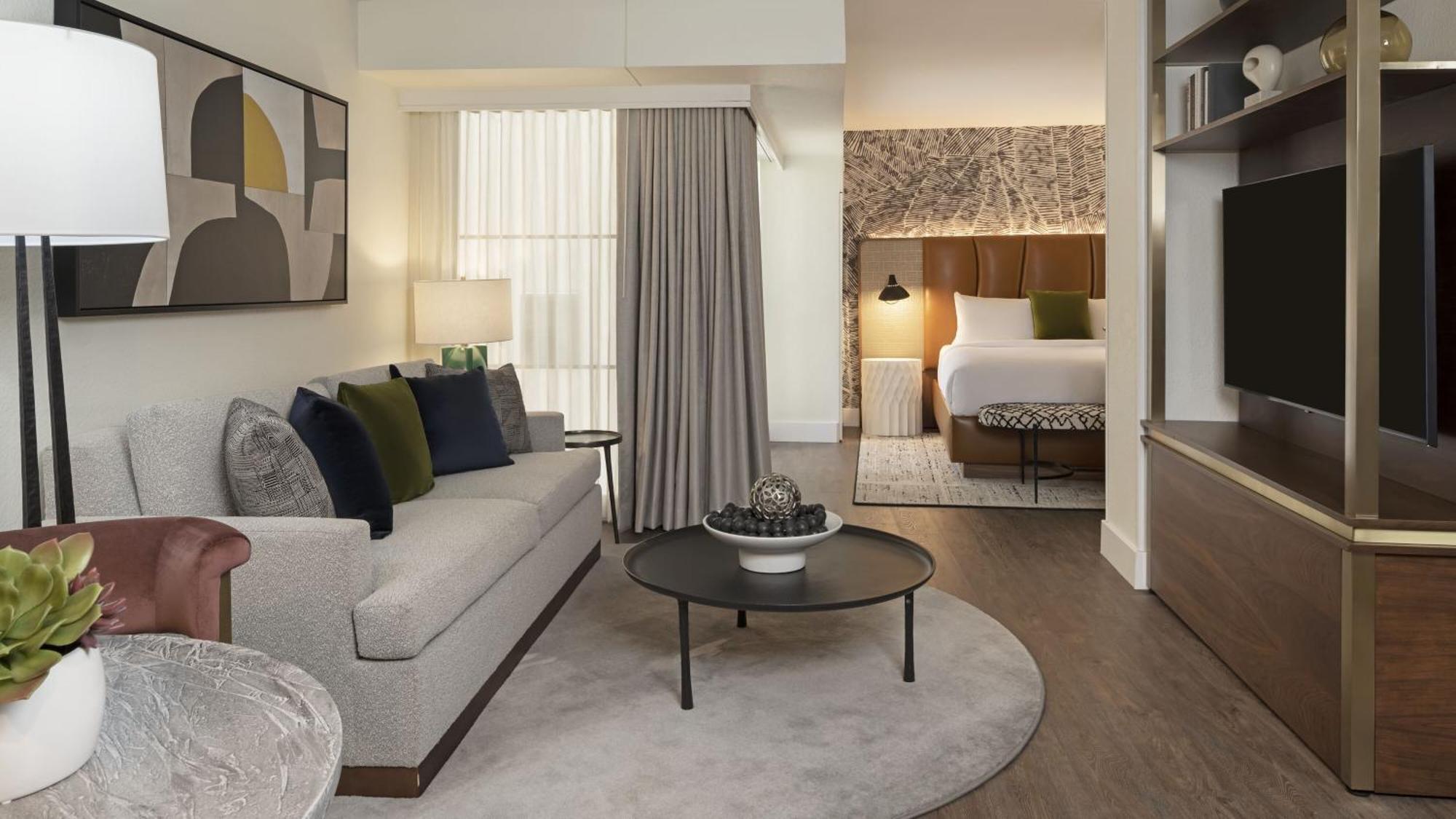 Burton House, Beverly Hills, A Tribute Portfolio 3* Los Angeles