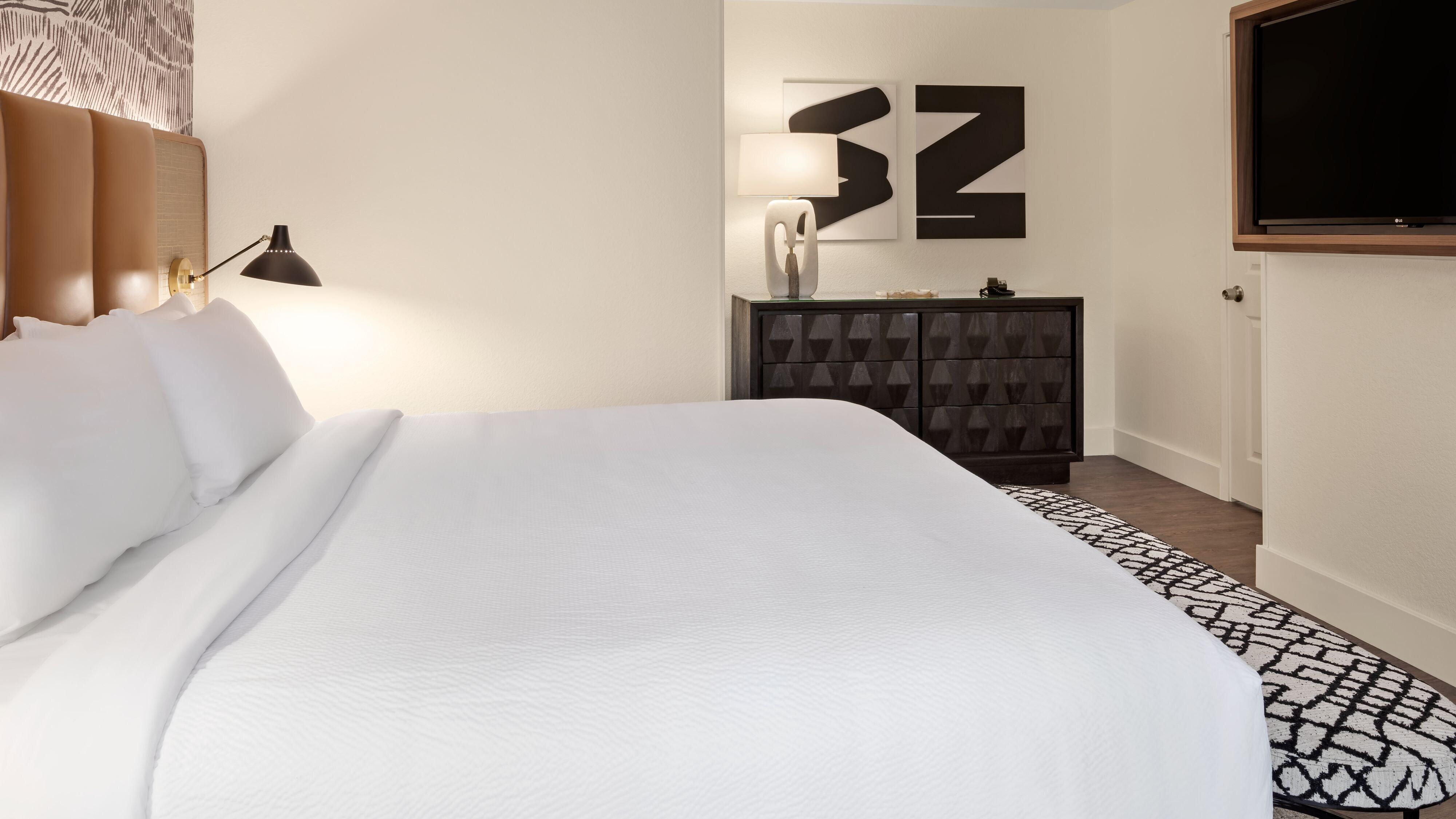 Burton House, Beverly Hills, A Tribute Portfolio Hotel 3*