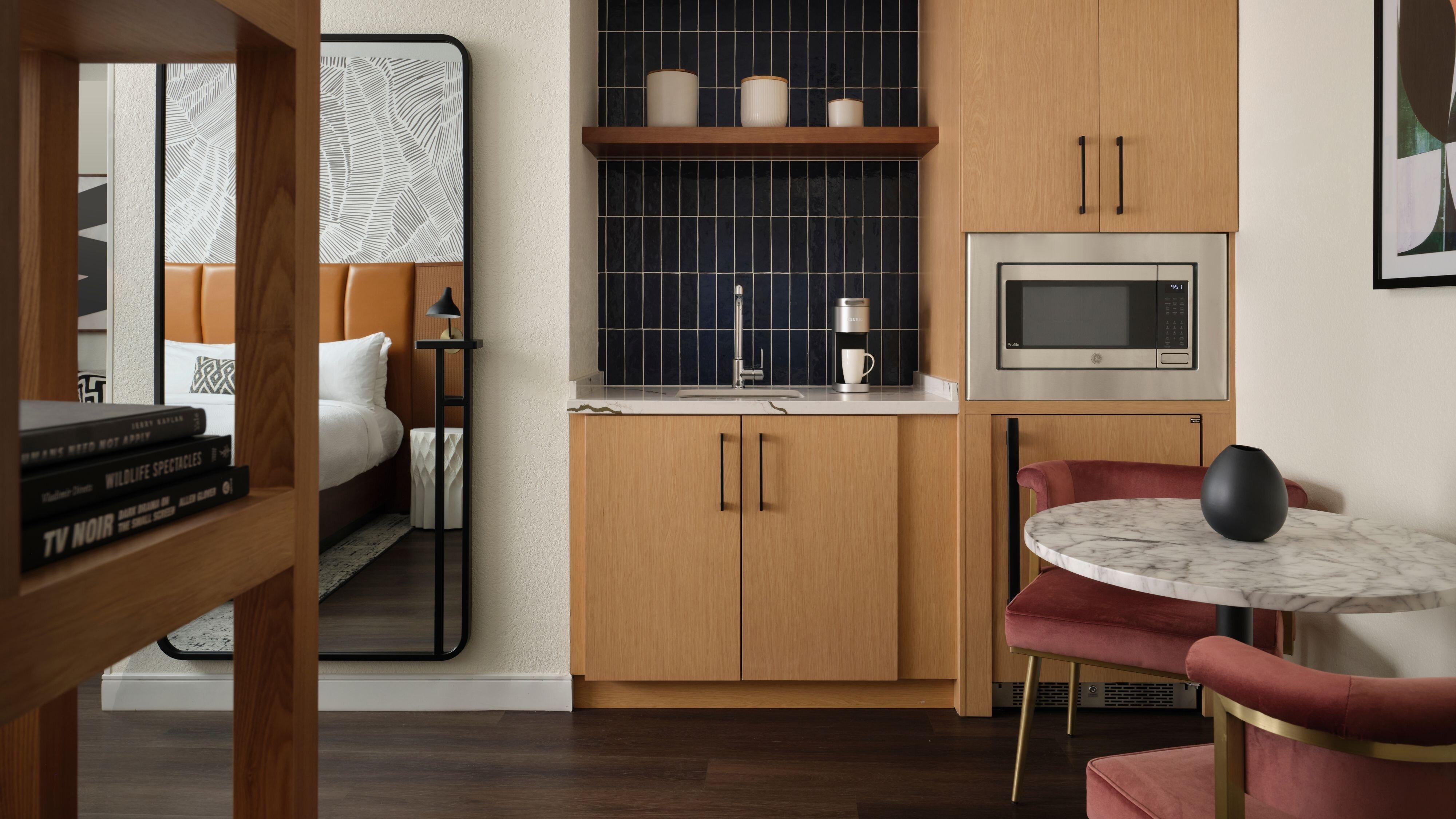 Burton House, Beverly Hills, A Tribute Portfolio Hotel