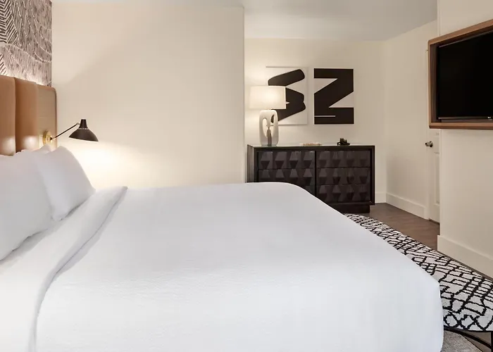 Burton House, Beverly Hills, A Tribute Portfolio Hotel